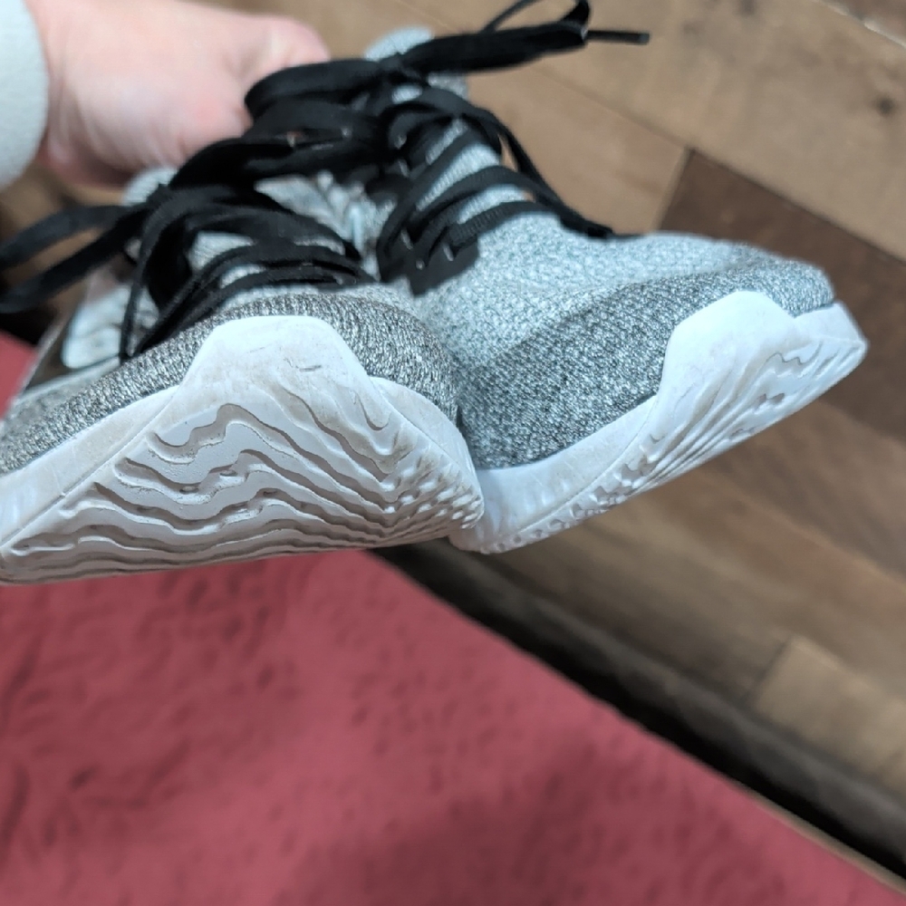 Nike Epic React Flynit Oreo Running Shoes Mens 10.5 - Picture 5 of 8